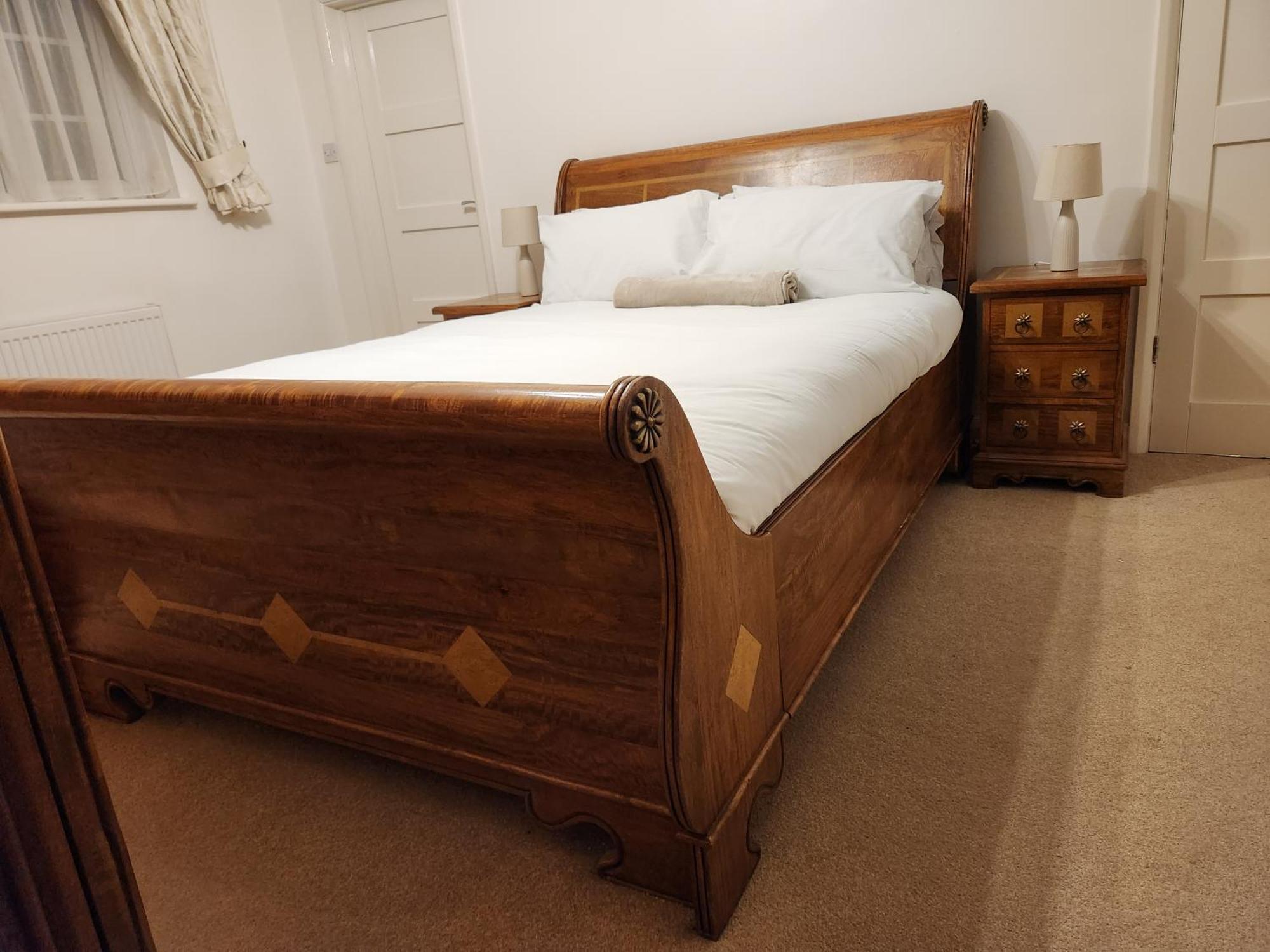 Elmdon House With 4 Spacious Bedrooms To Choose Birmingham Eksteriør bilde